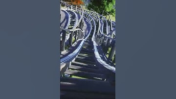 AWESOME Wooden Roller Coaster🎢 #rollercoaster #planetcoaster #shorts