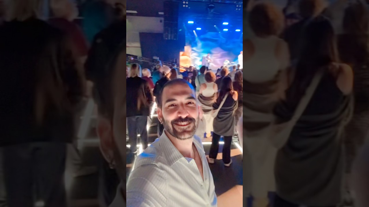 Наслаждайтесь живой музыкой на музыкальном фестивале Reeperbahn в Гамбурге 