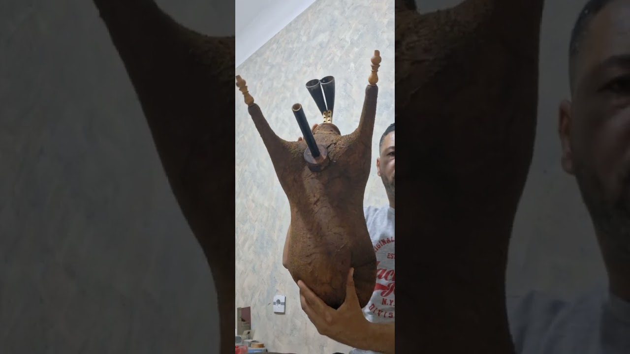 صناعة المزود والآلات الفلكلورية الموسيقية في بسكرة عند إلياس حشية