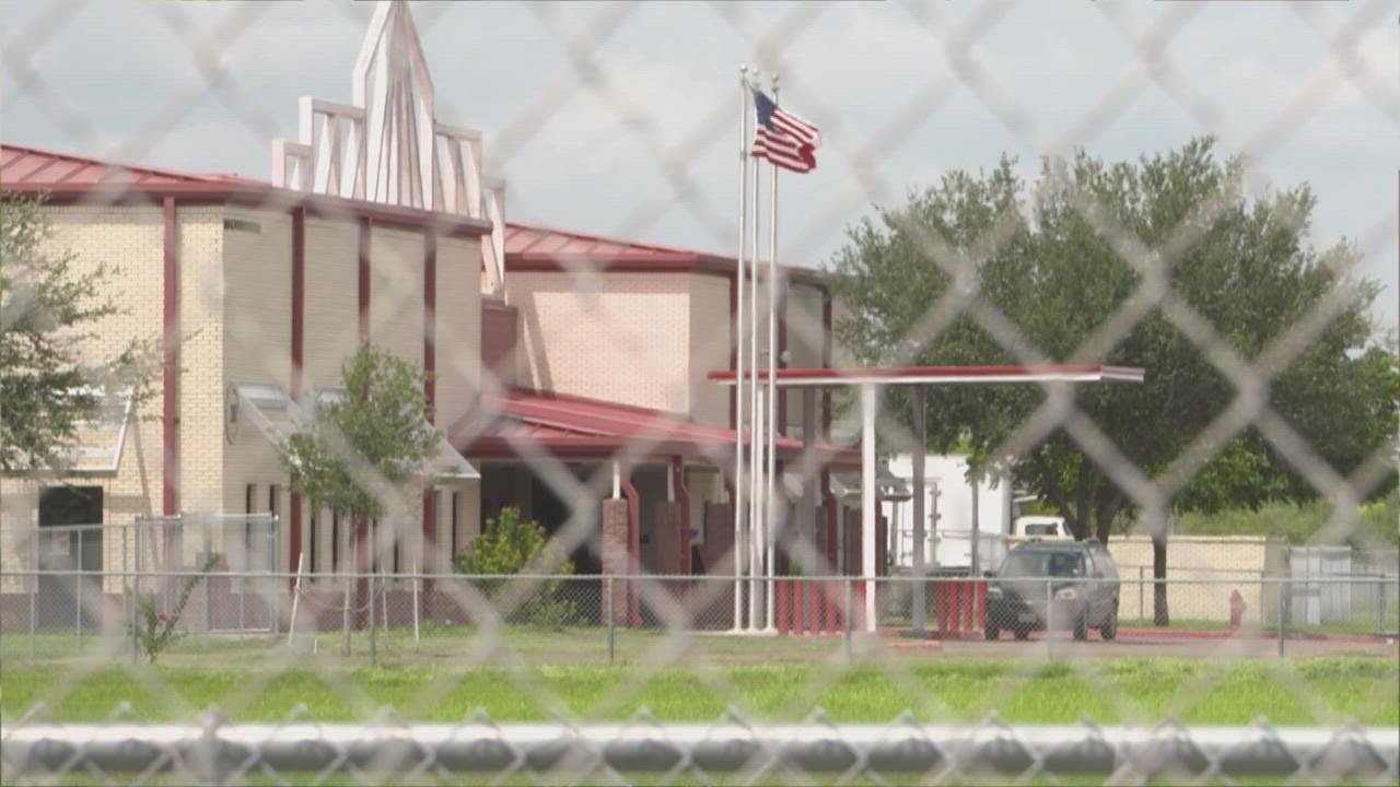 Child dies after being found in car outside Texas elementary school ...