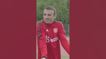 Berbatov’s Impression Of Nani Is Spot On… 😂👏 #shorts #mufc