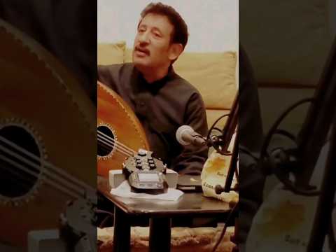 فؤاد الكبسي يترنم بعزف العود