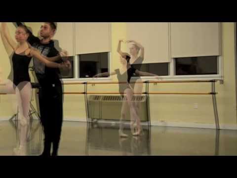 Triple and Quadruple Pirouettes on Pointe - Robbie 14