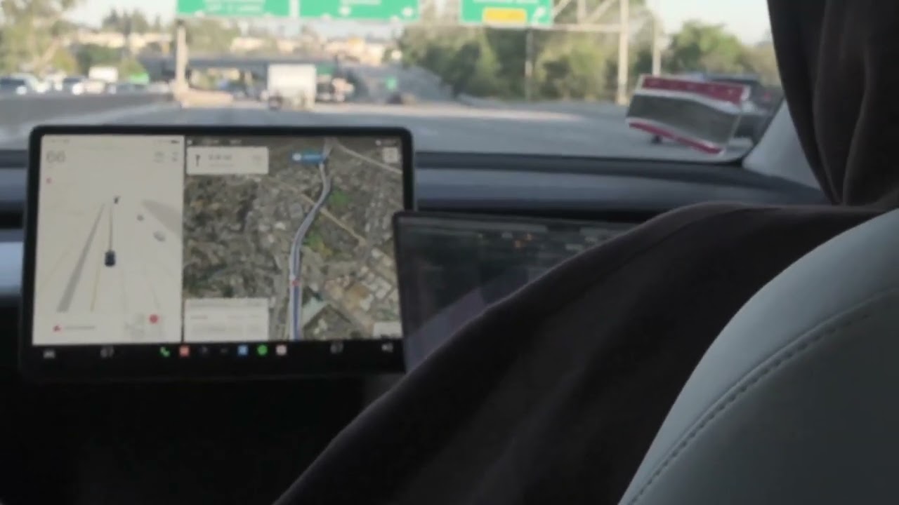 Cardo Got Wings making the beat for "Euphoria" in a car