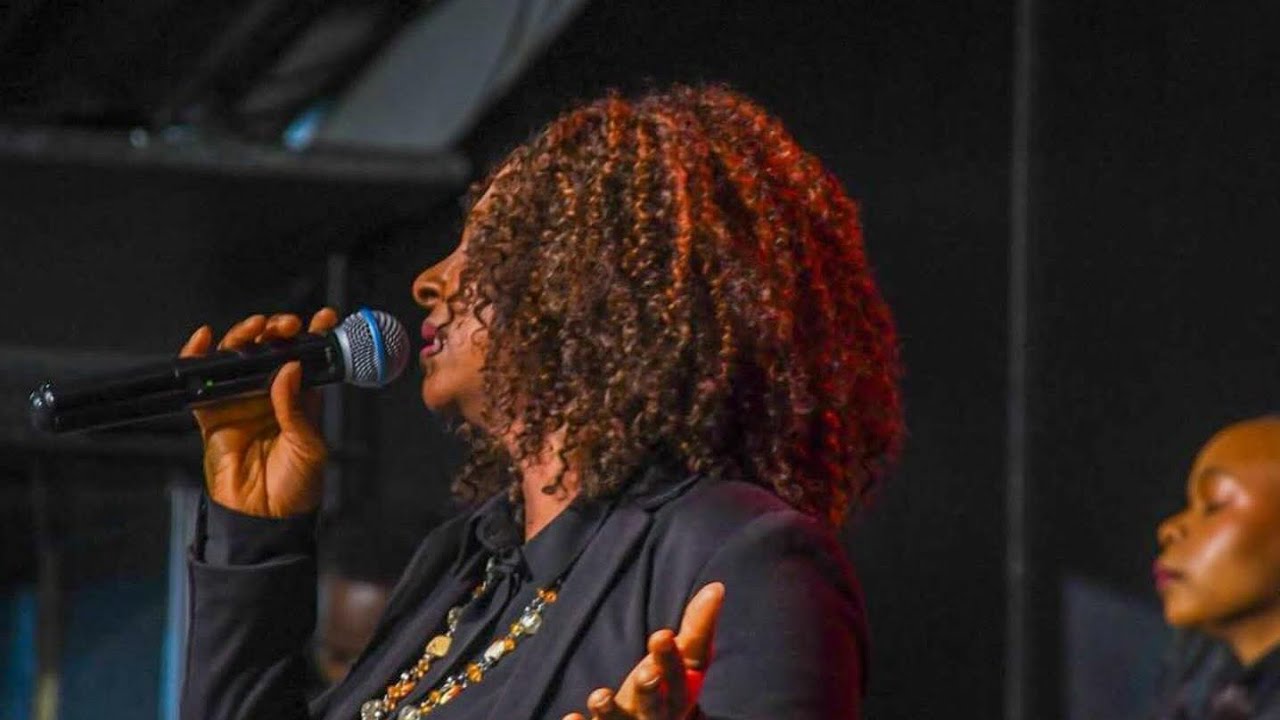 TA FIDÉLITÉ EST GRANDE / NOUS TE RENDONS GLOIRE / MES MAINS S'ÉLÈVENT |IGC DIJON - Christelle KENGNE