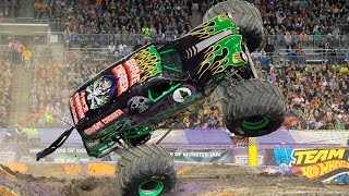 Grave Digger's Save Of The Year - Monster Jam - Portland, OR Highlights - 1/25/17