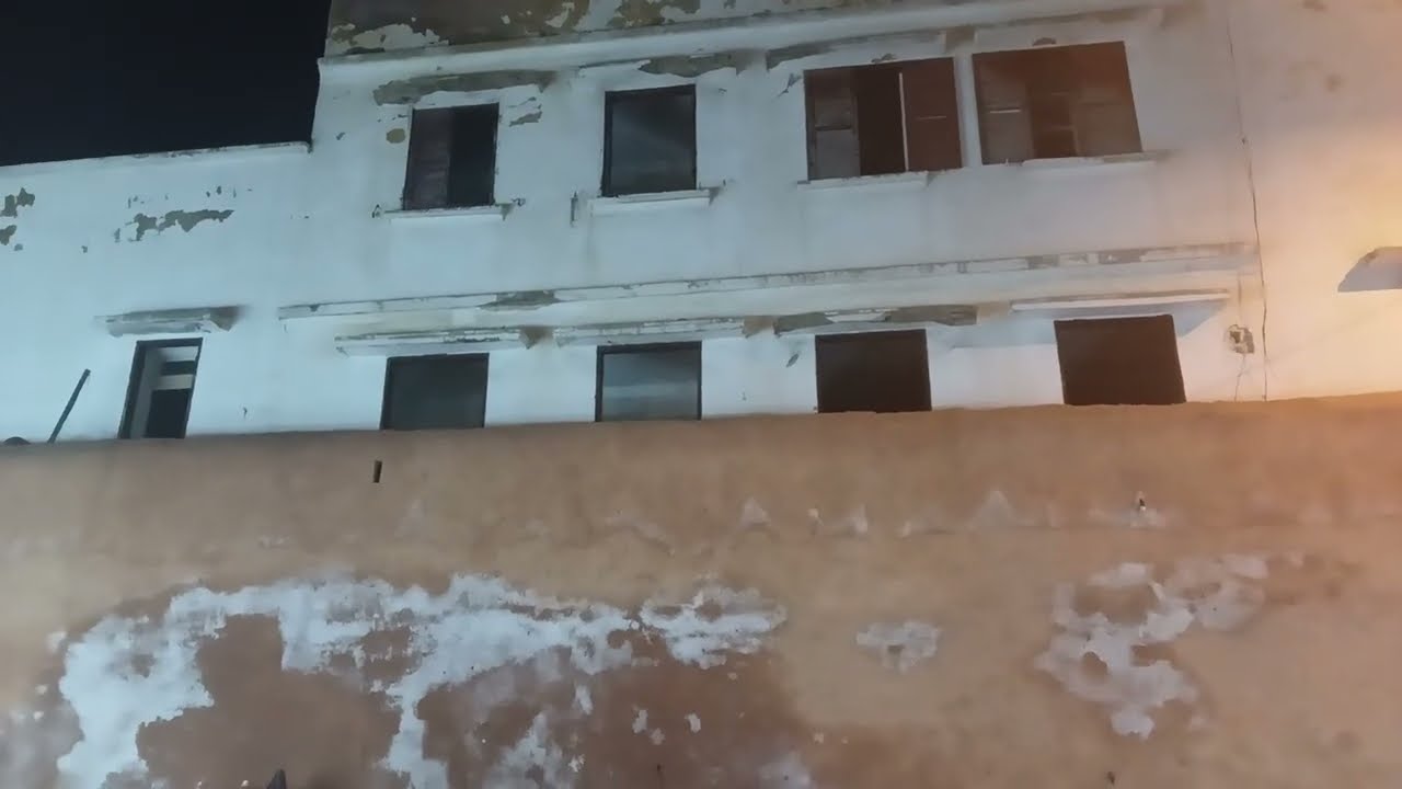 عاجل من المدينة القديمة الدار البيضاء انهيار منزل في شارع الطاهر العلوي