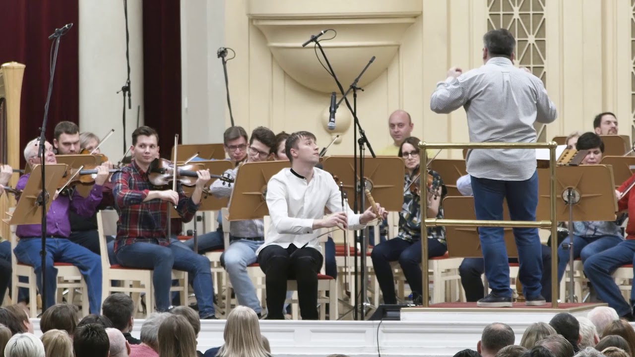 Musical saw with simfony orchestra