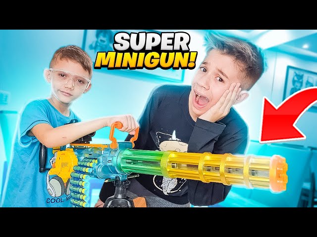 COMPREI uma MINIGUN GRANDE que NÃO É NERF mas É POTENTE 