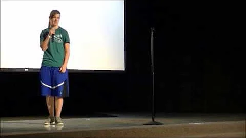 Jacqueline Yates performs at the 2013 Salem Jr. Hi...