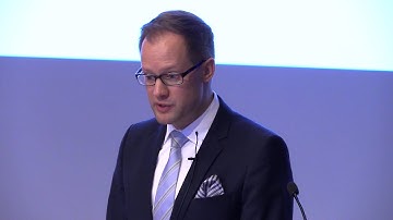 Tomas Falk: “Customers as part-time employees – implications of self-service for service management”