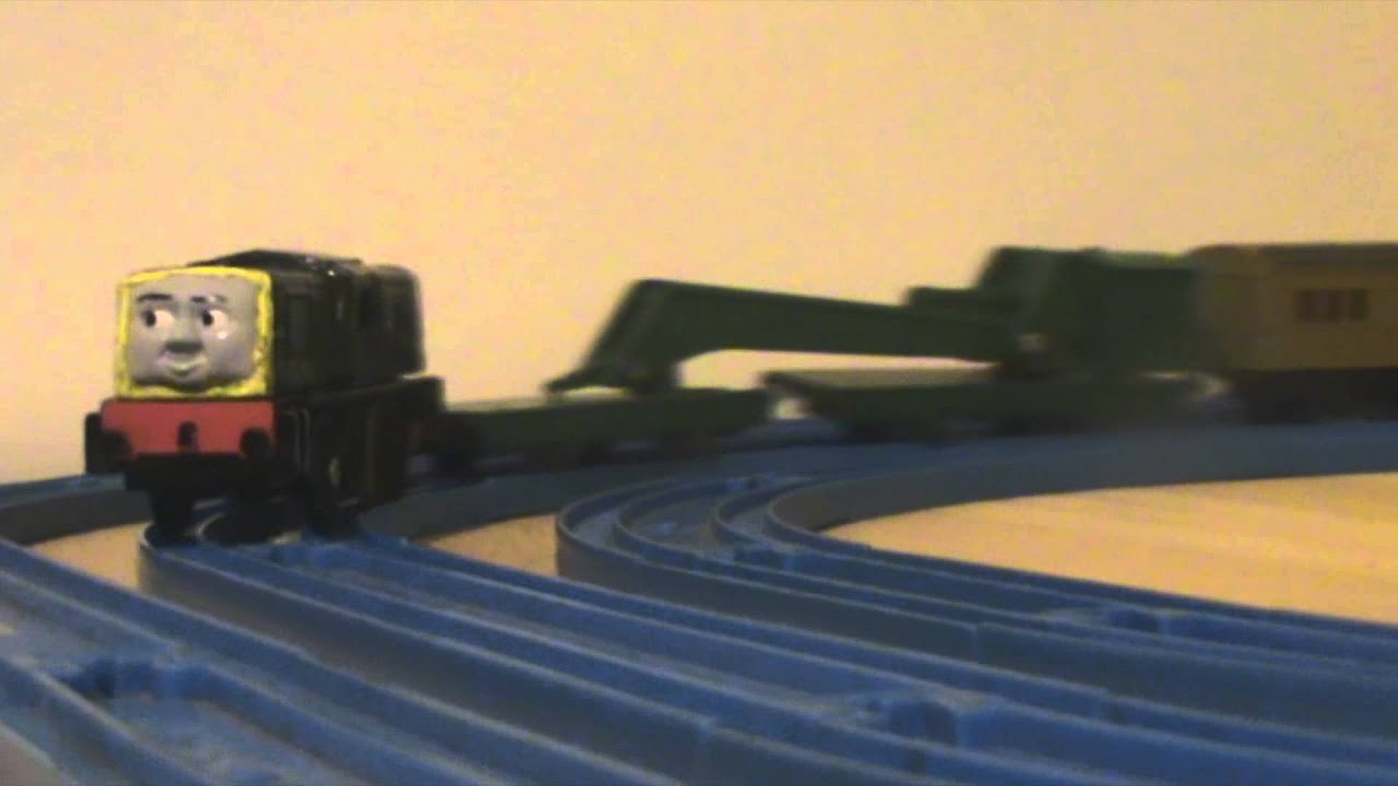 tomy trackmaster thomas and friends roblox thomas and friends