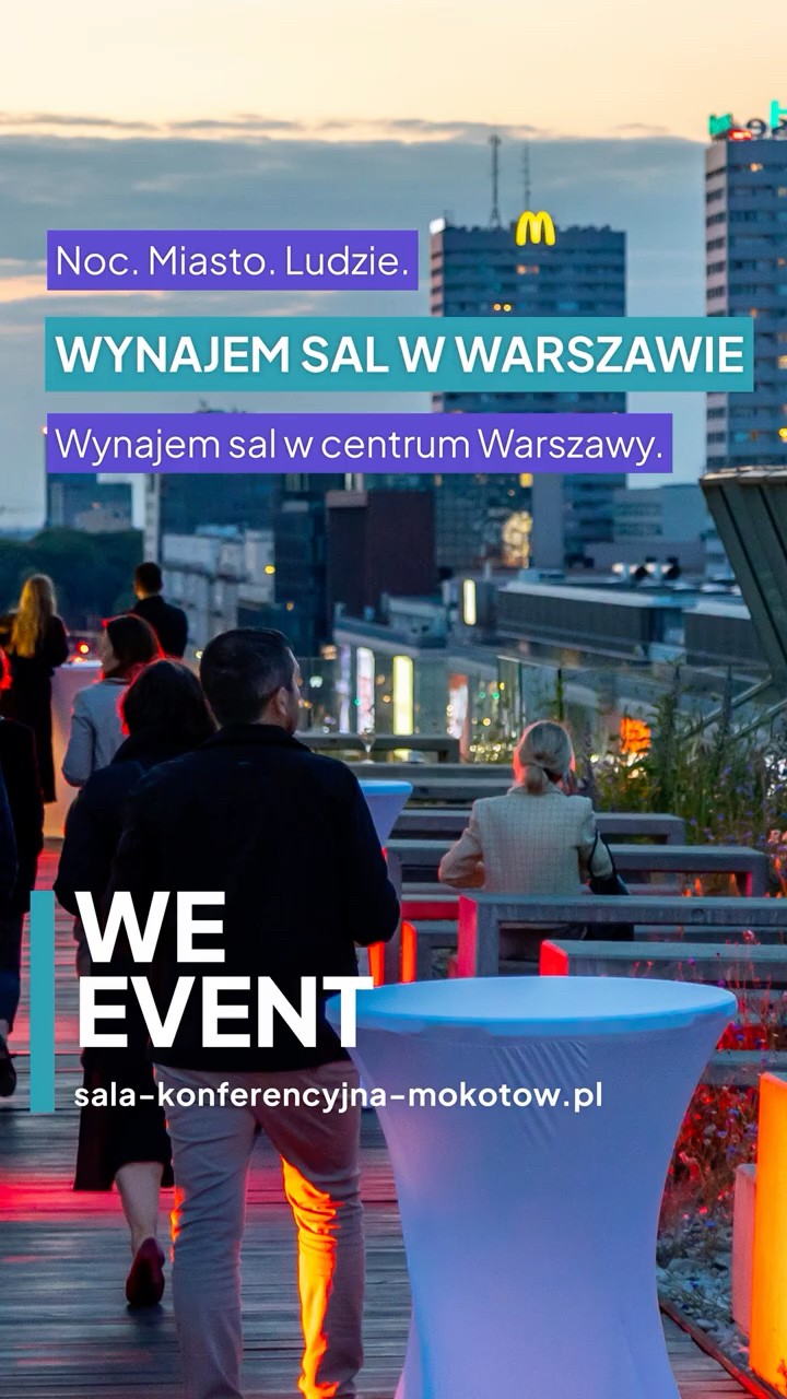 Nocne spotkanie na tarasie eventowym z panoramą Warszawy — WOLF Marszałkowska