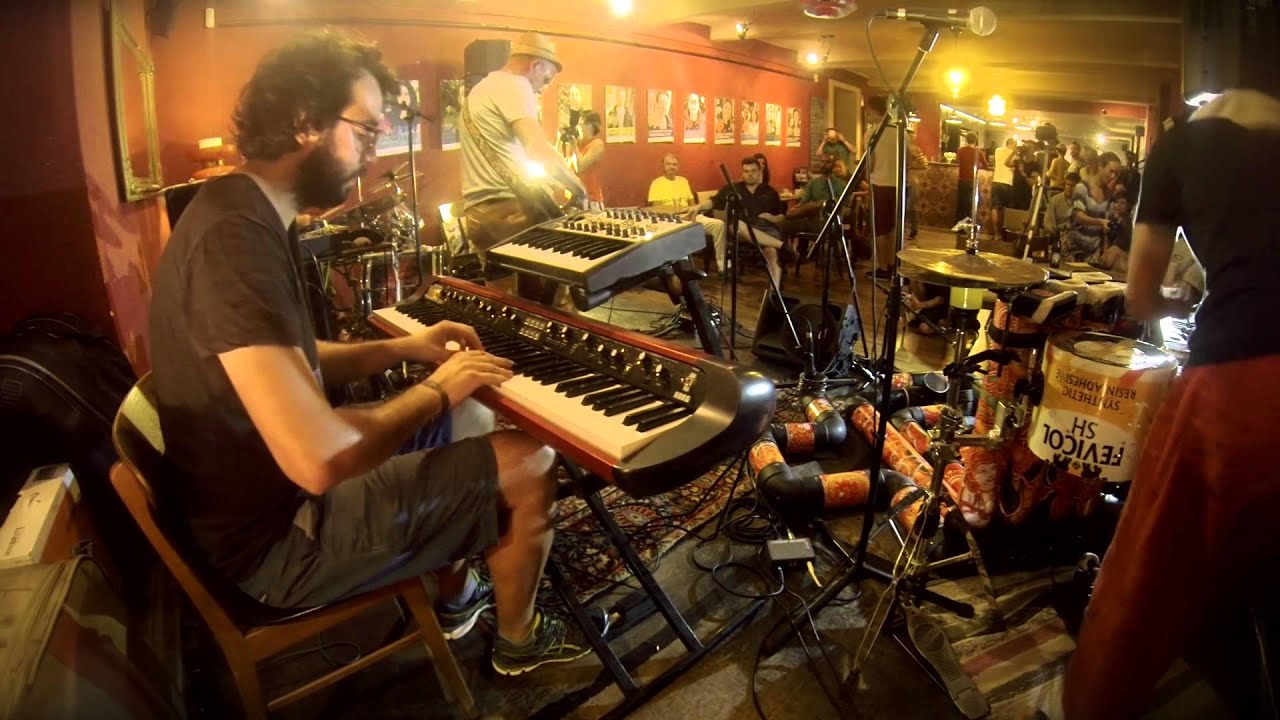 Singas project organic grooves plays at nappali, pécs, 2015 youtube