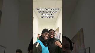 Wen nimmst du mit auf eine einsame Insel? #scretz #fussball #kabine #teamgeist