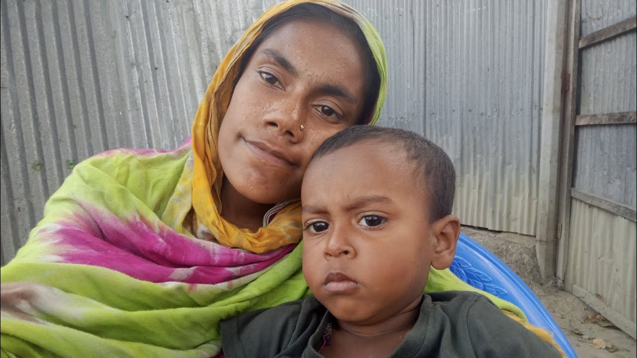 লতা পারভীনের ছেলে অসুস্থ তাই আজকে ইফতার রান্না করা হয় নেই 