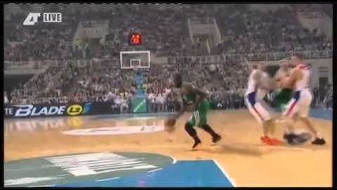 Amazing dunk from Gist aigainst Cska Moscow