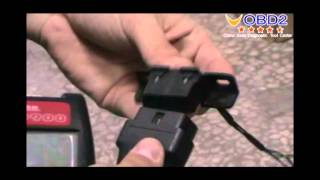 How to use D900 CANBUS OBD2 Live PCM Data Code Reader.mov