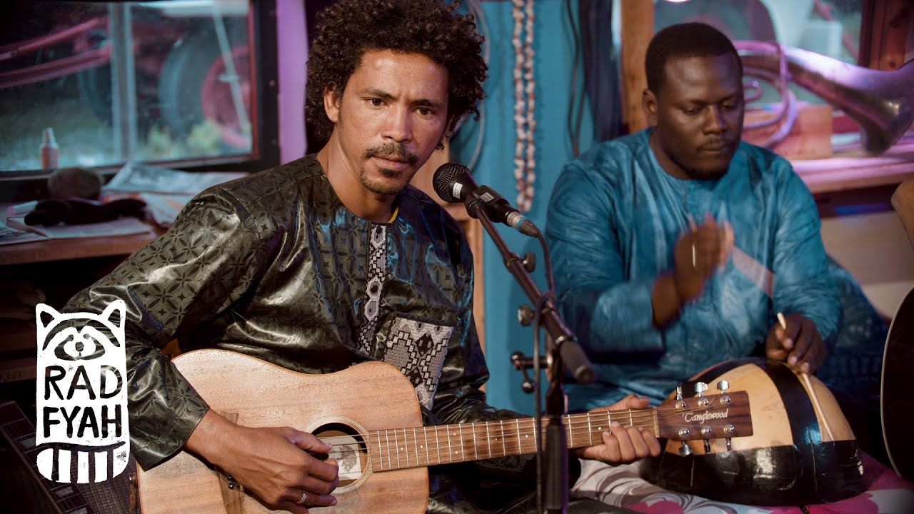 Aratan N'Akalle - Temidiwa - Rad Fyah Studio (on the road) Live Session