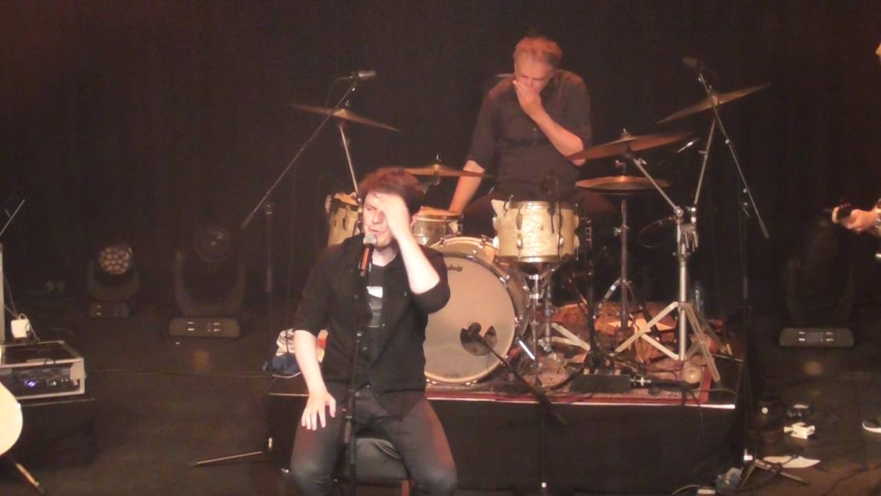 Michael Patrick Kelly (Paddy) * RARE *  Living in the Line of Fire, Flag, Crisis * 10.06.2016 Zwolle