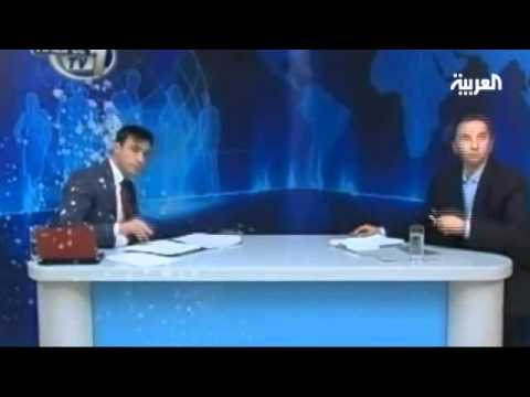 ملثمون يرمون مذيعا يونانيا بالبيض