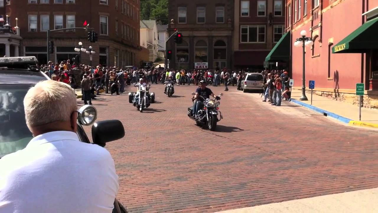 Sturgis Motorcycle Rally - Legends Ride 2011 - YouTube