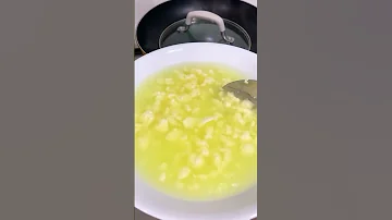 А вы знали, что из кислого молока можно сделать творожок всего за 2 минуты?