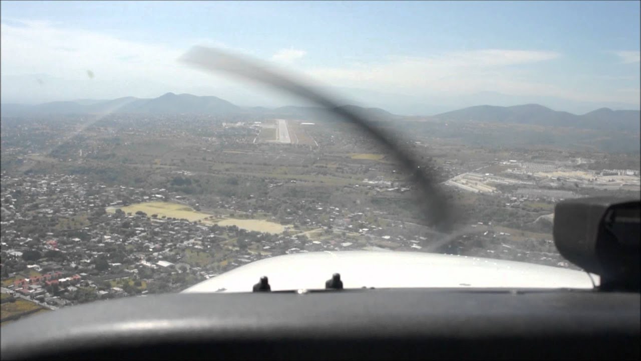 Aproximacion Toque y Despegue con Checklist Cuernavaca C172 CAI Voces en Cabina HD
