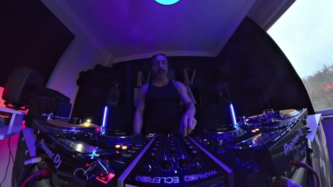 TECHNO PEAK TIME DRIVING VOL -1