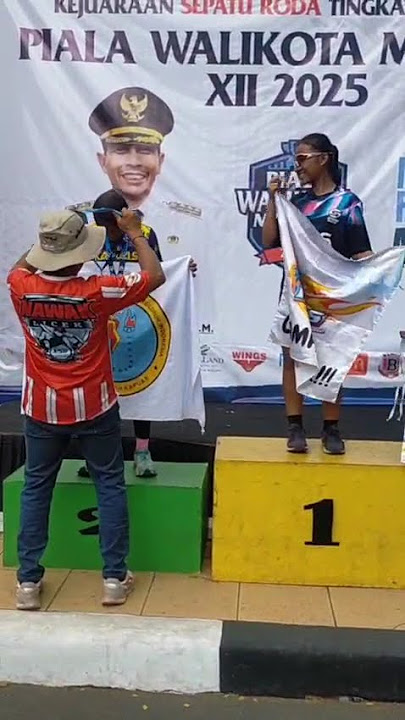 Download lagu Erina Almirasari Juara 3 Sepatu Roda