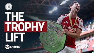 FULL TROPHY CELEBRATIONS! | Arsenal lift the FA Community Shield! 🏆
