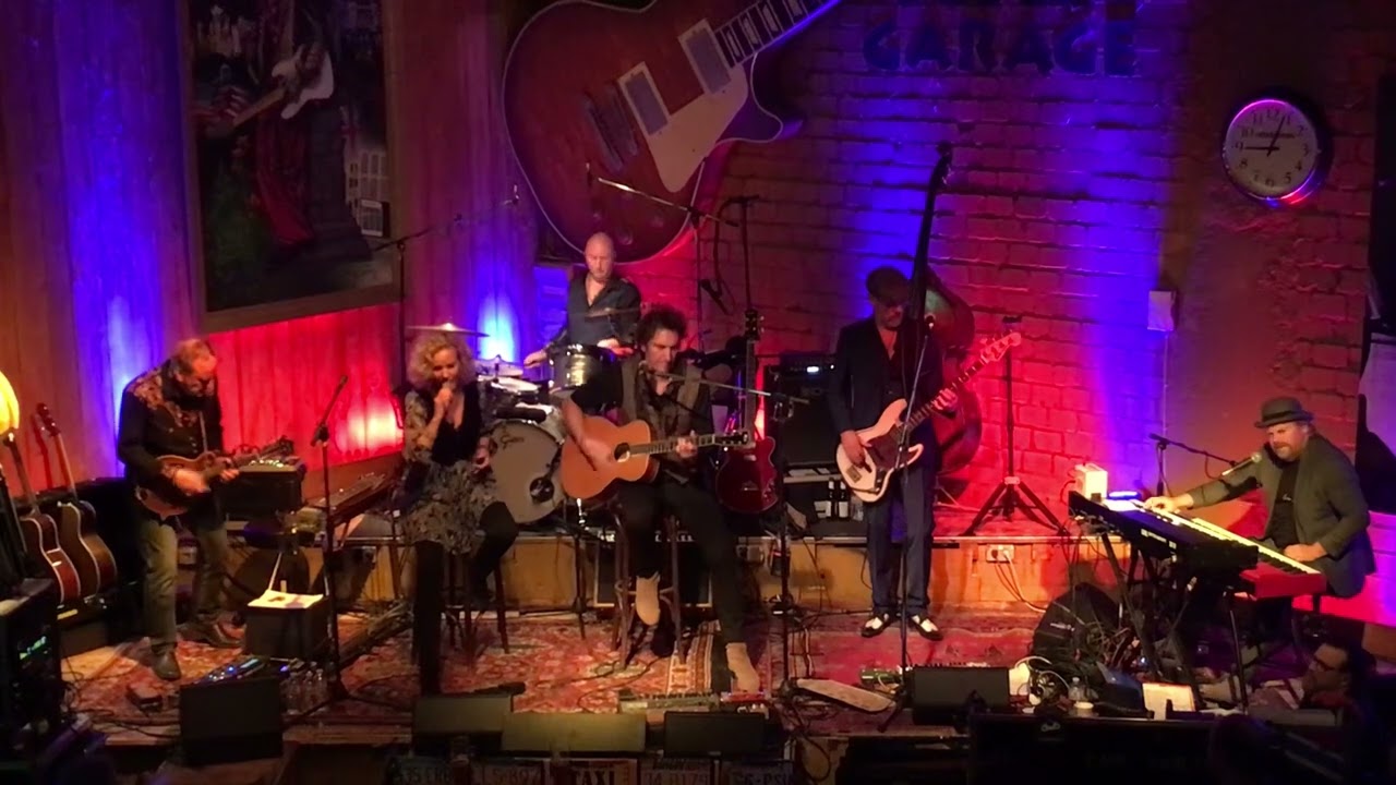 Melanie Wiegmann & Carl Carlton - A Hard Rain‘s a Gonna Fall @ Bluesgarage 03.12.2923