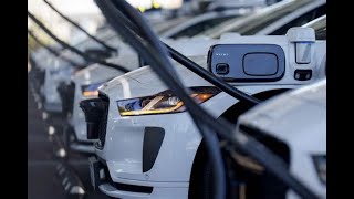 Former Waymo CEO Dismisses Tesla Robotaxi: "I"m Still Waiting"