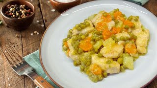 Chicken SPEZZATINO with peas, potatoes and carrots: soft and tasty - Quick and easy recipe screenshot 4