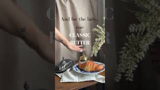 And For the Lady...
OH, WAITTERR... Id like a Curious Cat croissant, please. 😉
Enjoy our menu: an artisan mastery of all-vegan ingredients and the classic French technique. We deliver our treats to the tables of all croissant lovers across the country.
Order online at CuriousCatBakery.com, or stop by any of the cafes from our pinned post!
#CuriousCatBakery #VeganStPeteBakery #VeganEats #VegansOfIG #Vegan #WomanOwnedBusiness And For the Lady...