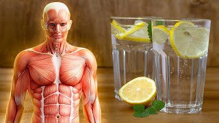 Ajoutez de la menthe à votre jus de citron pour une puissante boisson détoxifiante