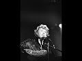 Johnny Hallyday - La ville (+ Paroles) (yanjerdu26)