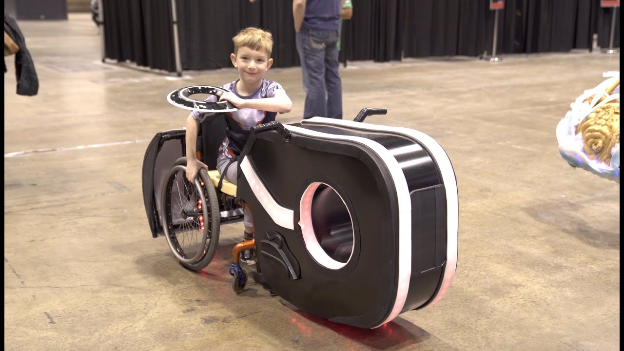 Walkin' & Rollin' Costumes Brings Wheelchair Cosplay To Life YouTube