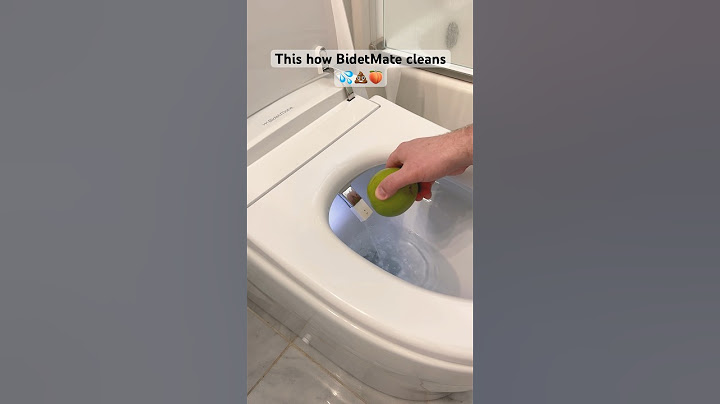 Why do we still use toilet paper? 🧻🤢💦🧐 #shorts #befresh #toiletpaper #bidet #hygiene #lifestyle #usa