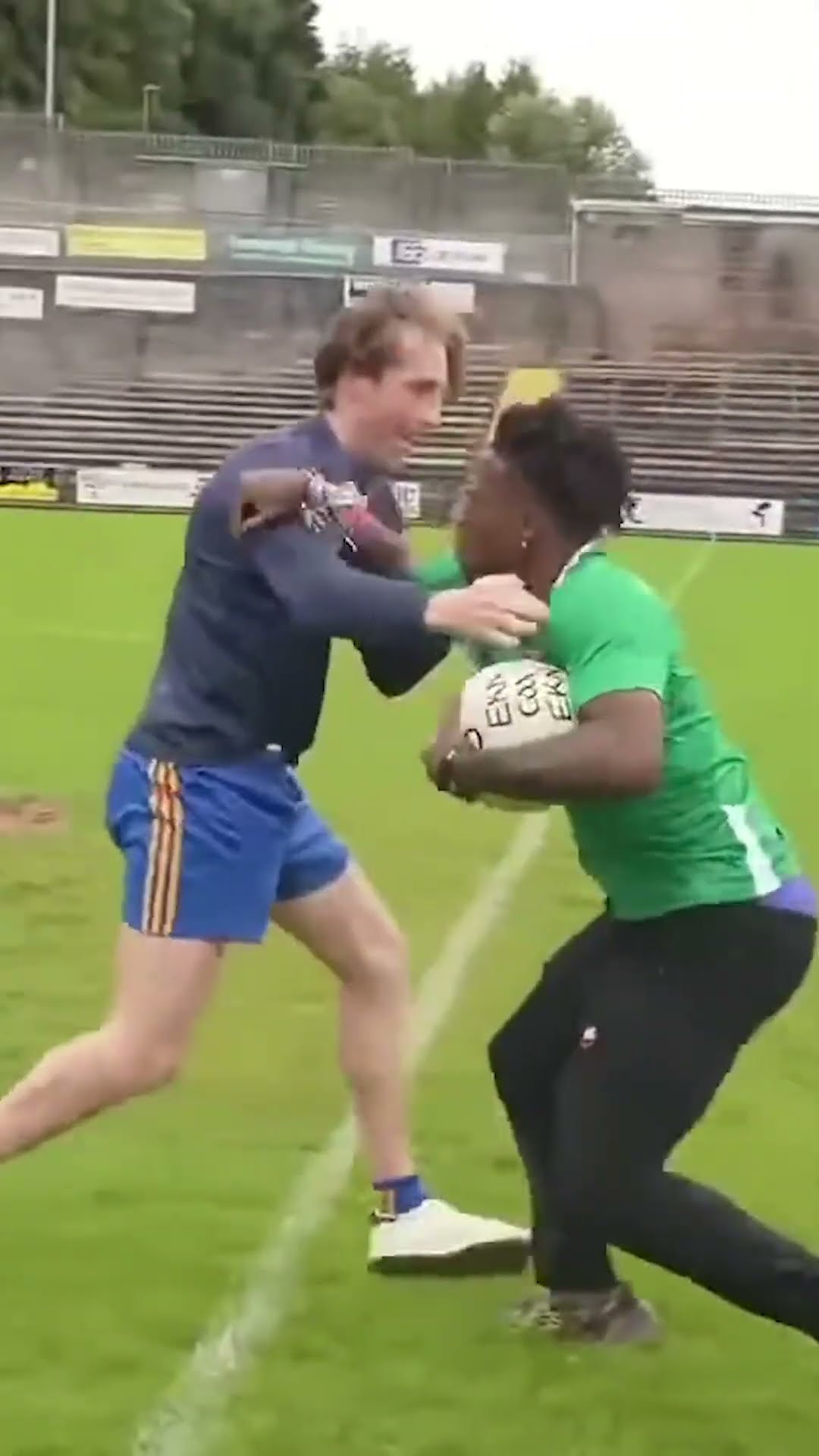 iShowSpeed vs PRO RUGBY PLAYER