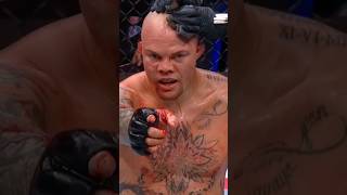 Anthony Smith CHARGES At UFC FAN😭🍿 #ufc