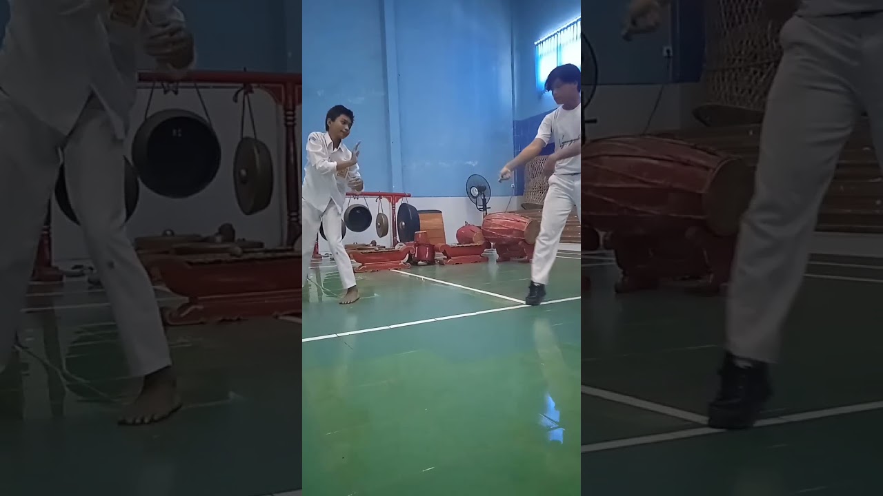 latihan pantomim untuk FLSSN