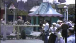 A few days after the dedication of disneyland, these scenes were
recorded on 8-mm film using revere model 55 movie camera. images offer
look at p...