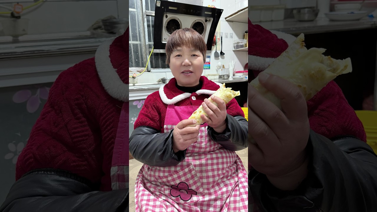 爱做面食的婆婆又来啦，这一口下去香翻天啦！ #平淡治愈的乡村生活 #婆婆和儿媳农村的生活 #用人间烟火气打开我的乡村生活 #我的乡村生活 #抖音记录农村生活