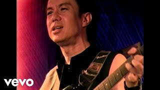 Video thumbnail of "黃大煒 David Huang - 離愛不遠"