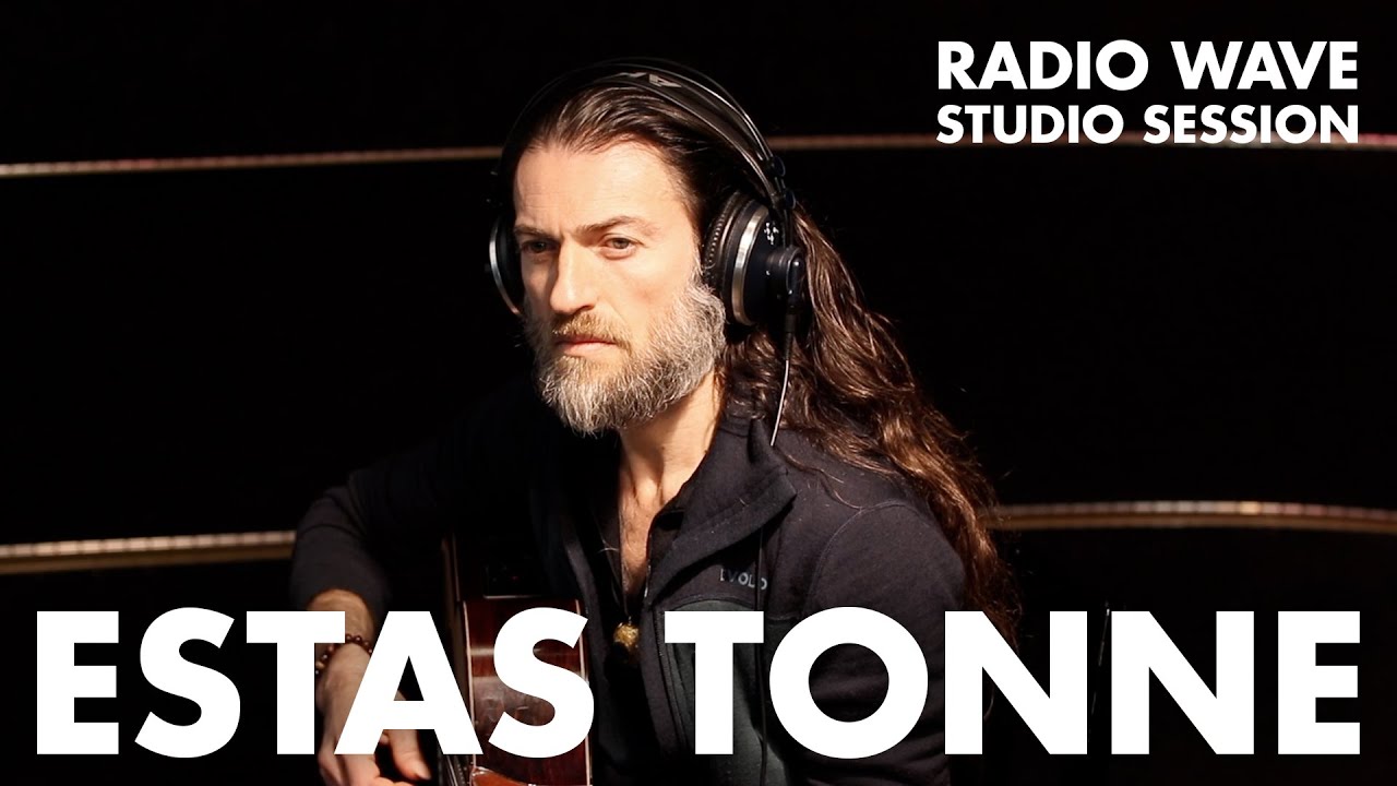 Estas Tonne: Radio Wave Studio Session