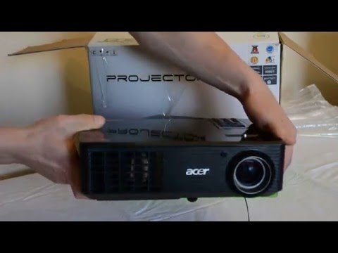 Vídeo: Com Connectar Un Projector Acer