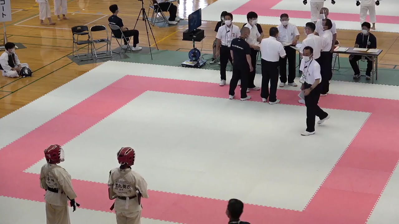 2022年IH 少林寺拳法 女子 組演武 予選 D組 - YouTube