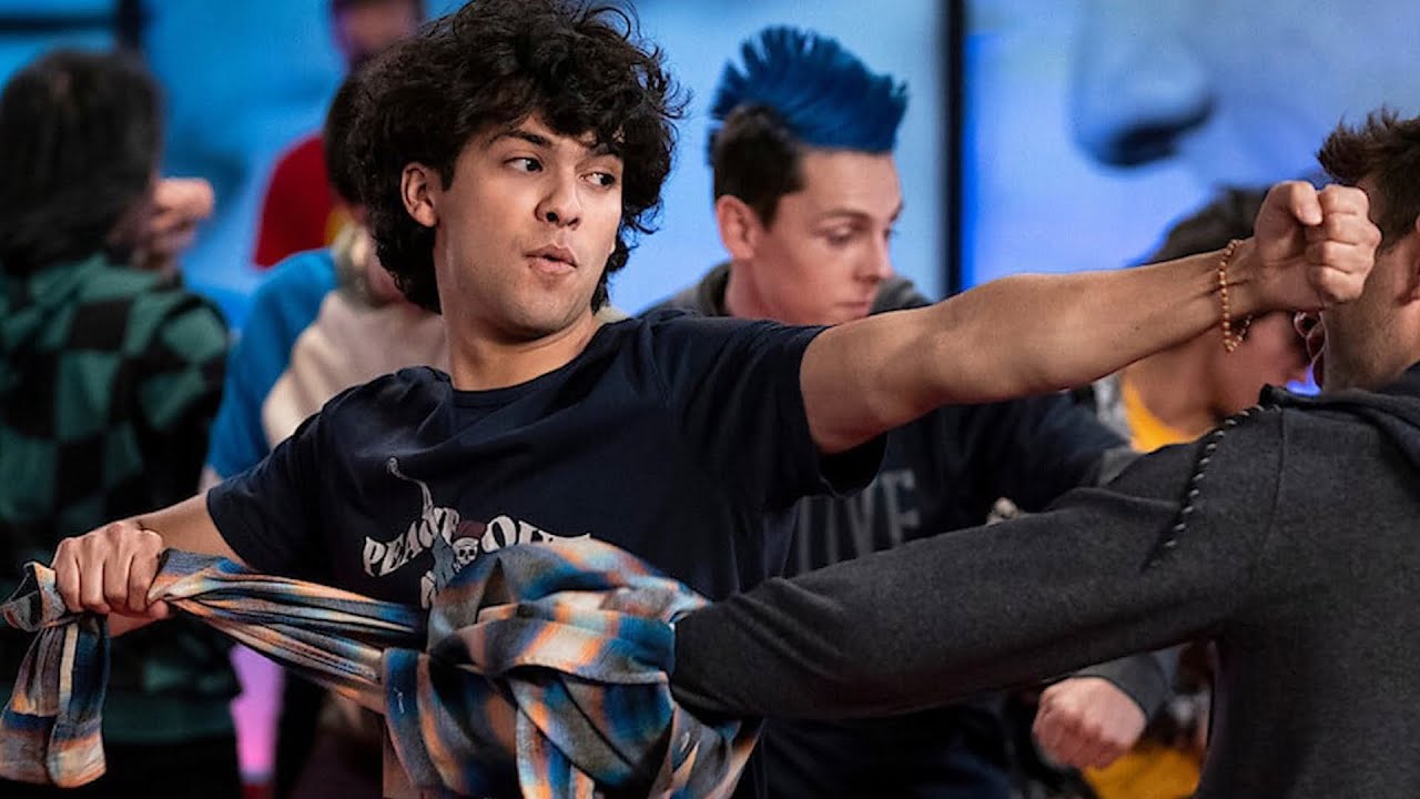 COBRA KAI 6 - MELHORES MOMENTOS (TENTE NÃO RIR)