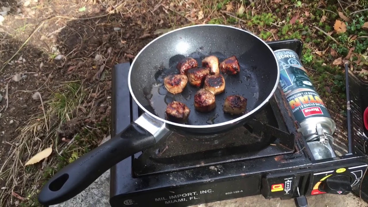 moose sausage fry up - YouTube